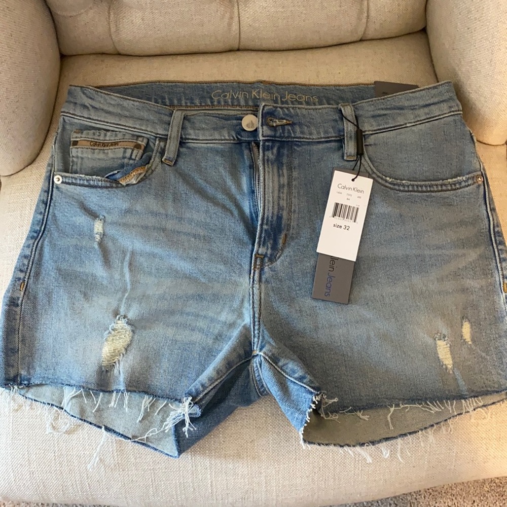 Really cute short shorts!!